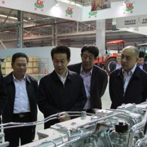 ʡ�֏��������L(zh��ng)�{(di��o)���R�����b����������(f��)�Ϸʮa(ch��n)�I(y��)��Ⱥ�l(f��)չ